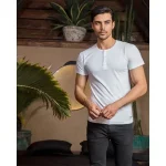 زیرپوش مردانه نیم آستین یقه سه دکمه ساده سفید