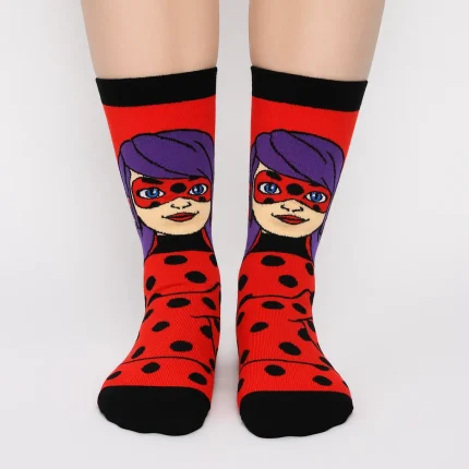 جوراب مچی دخترانه طرح دختر کفشدوزکی