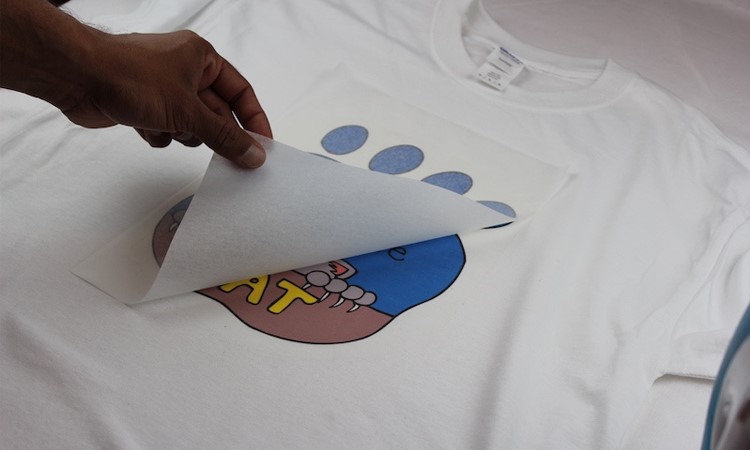 چگونه در خانه روی تیشرت عکس چاپ کنیم؟