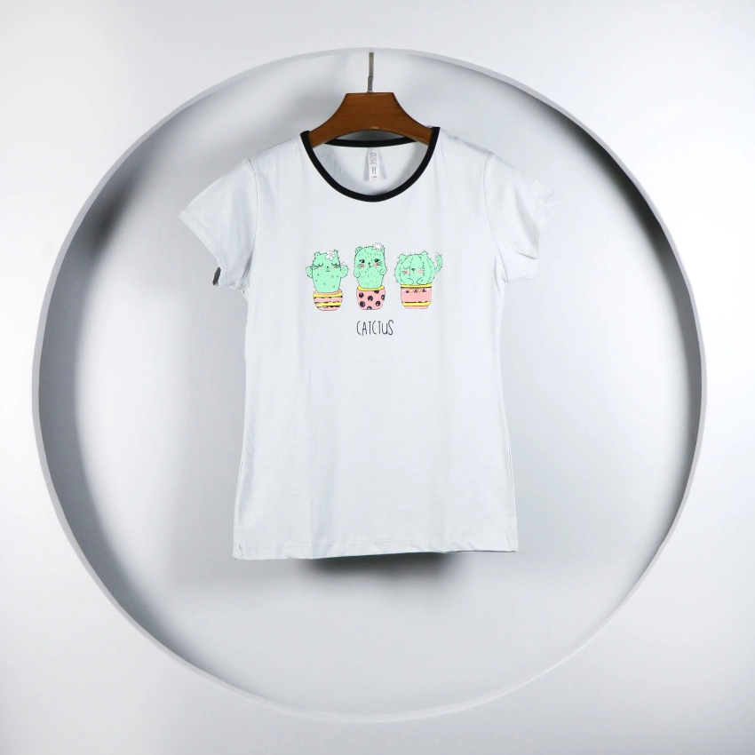 تیشرت زنانه طرح کاکتوس یقه مشکی