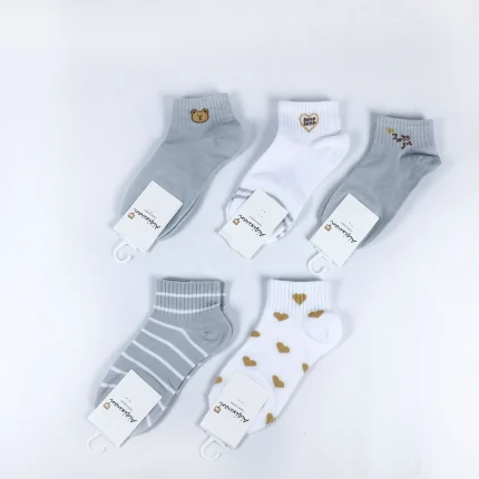 جوراب مچی زنانه - طرح قلب و خرس