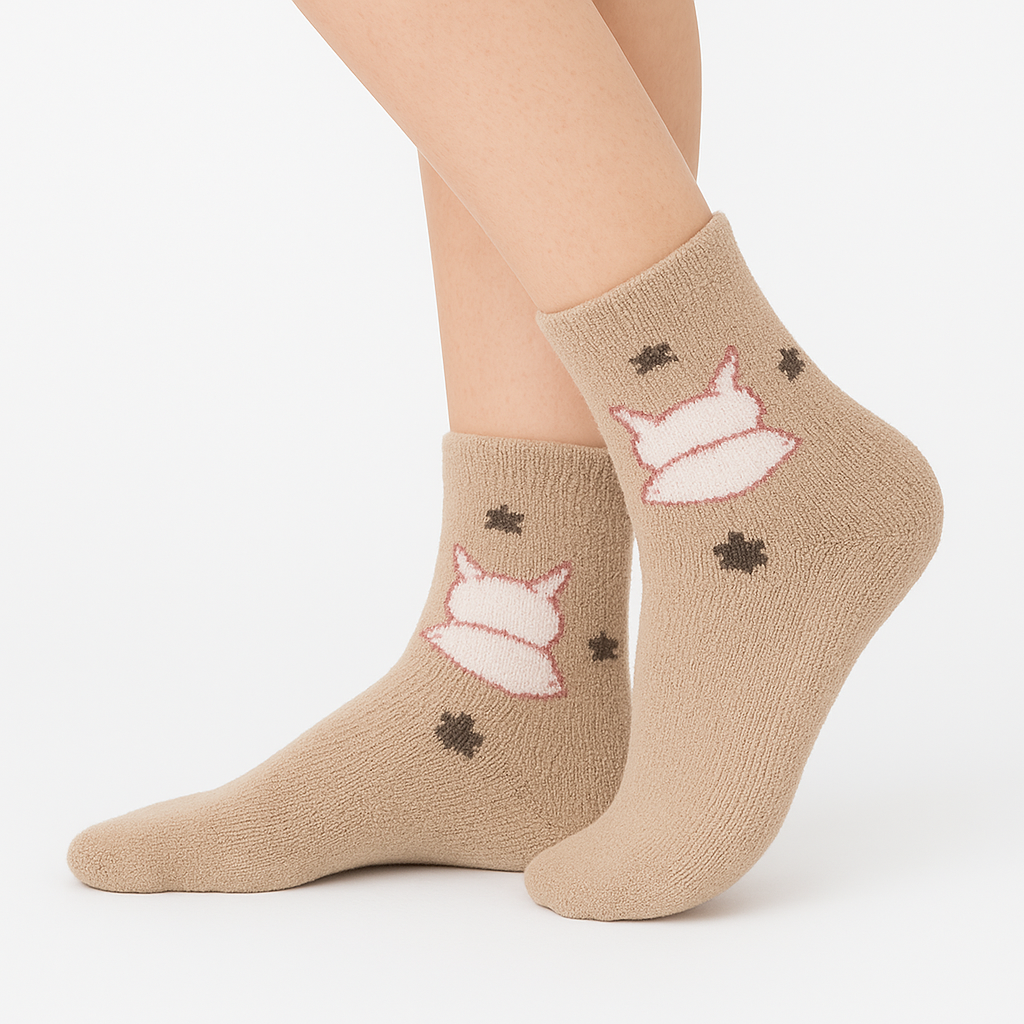 جوراب حوله ای زنانه طرح 4