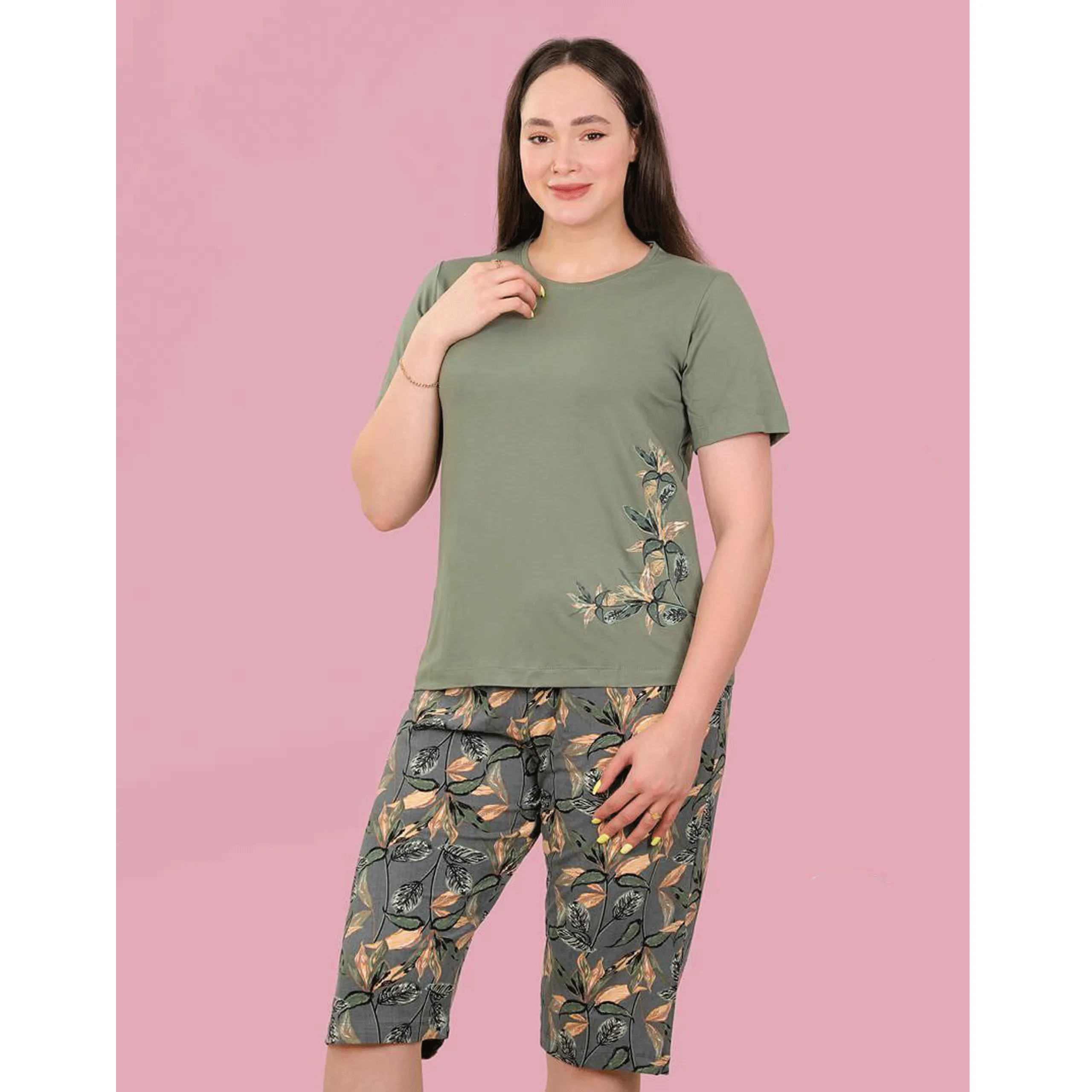 ست تیشرت سبز و شلوارک طرح برگ evli