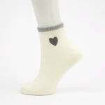 جوراب نیم ساق زنانه بلکس کرم طرح 4