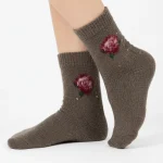 جوراب زنانه پشمی ساق بلند کوکو هانا - طرح 2 - تصویر 2