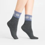 جوراب زنانه پشمی ساق بلند کوکو هانا