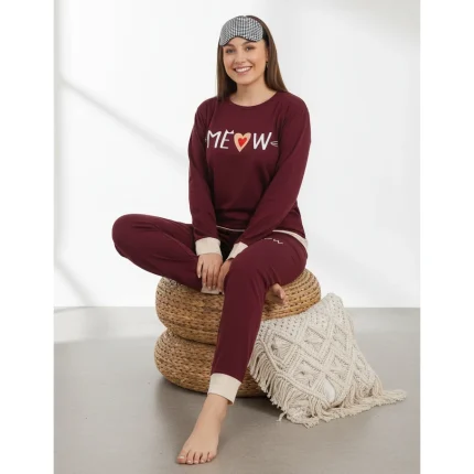 ست بلوز زرشکی و شلوار زرشکی دم پا کش زنانه مدل MEOW