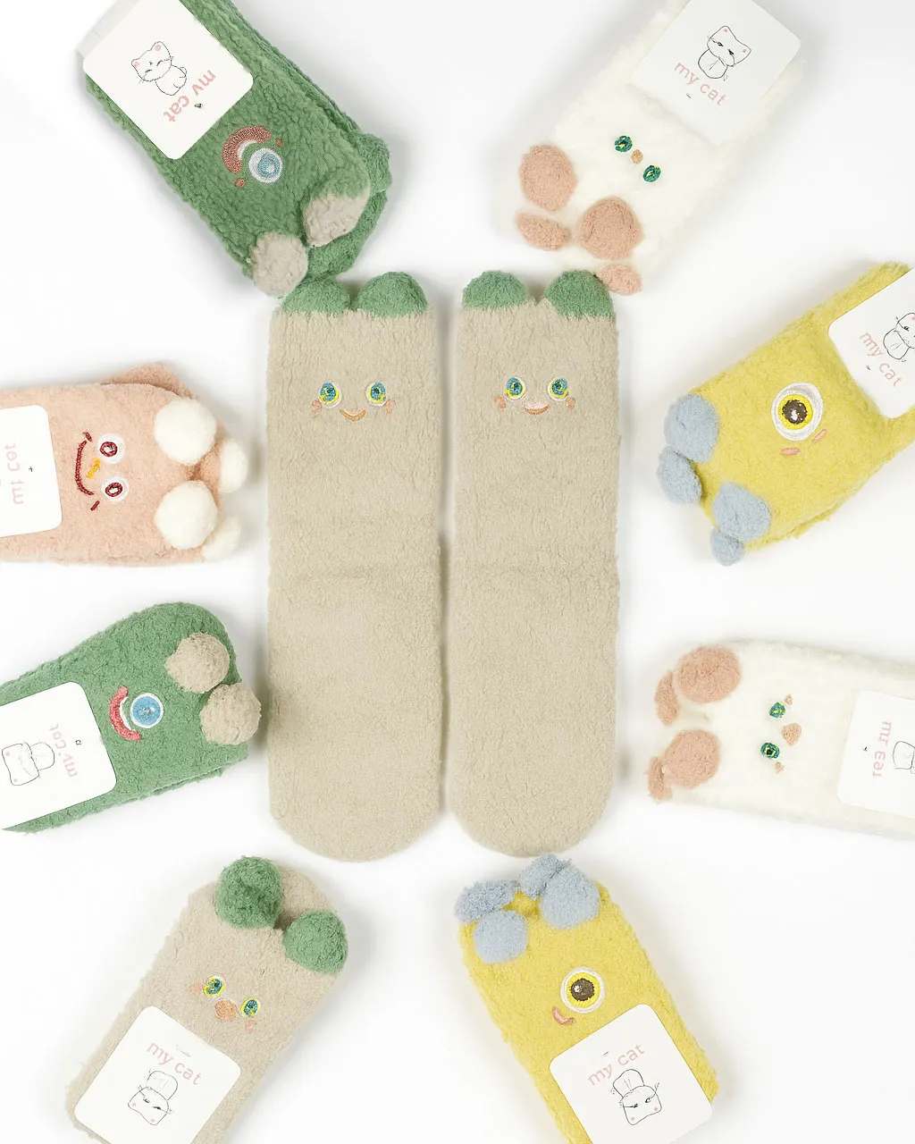 جوراب عروسکی زمستانی گوش‌دار تدی