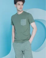 ست مردانه تیشرت جیبدار و شلوارک چاپ‌دار بلکس