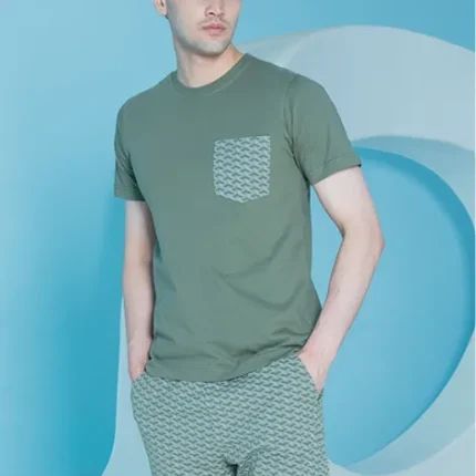 ست مردانه تیشرت جیبدار و شلوارک چاپ‌دار بلکس