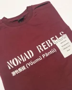 تیشرت مردانه آستین کوتاه مدل NOMAD REBELS رنگ زرشکی - تصویر 2