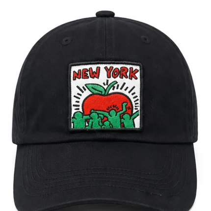 کلاه کپ مشکی کیت هرینگ (Keith Haring) طرح سیب نیویورک